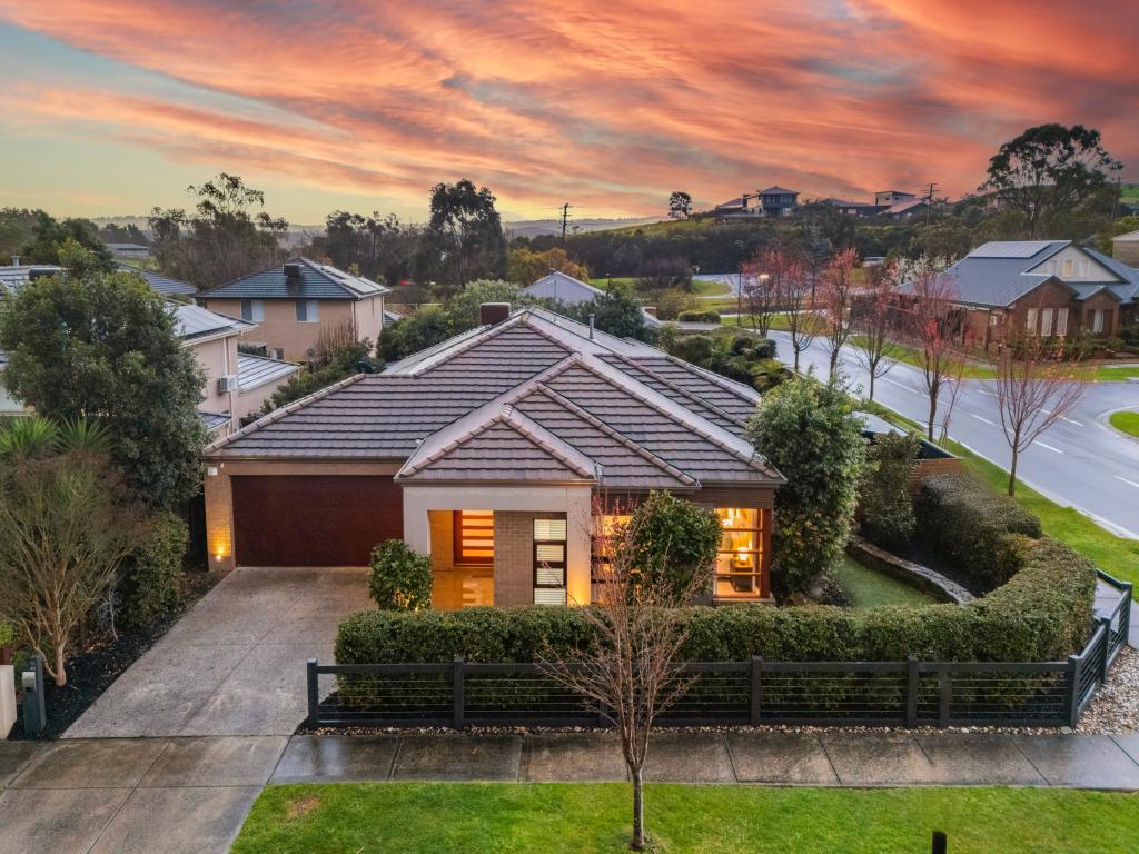 15 Kooyong Cl, Officer, VIC 3809