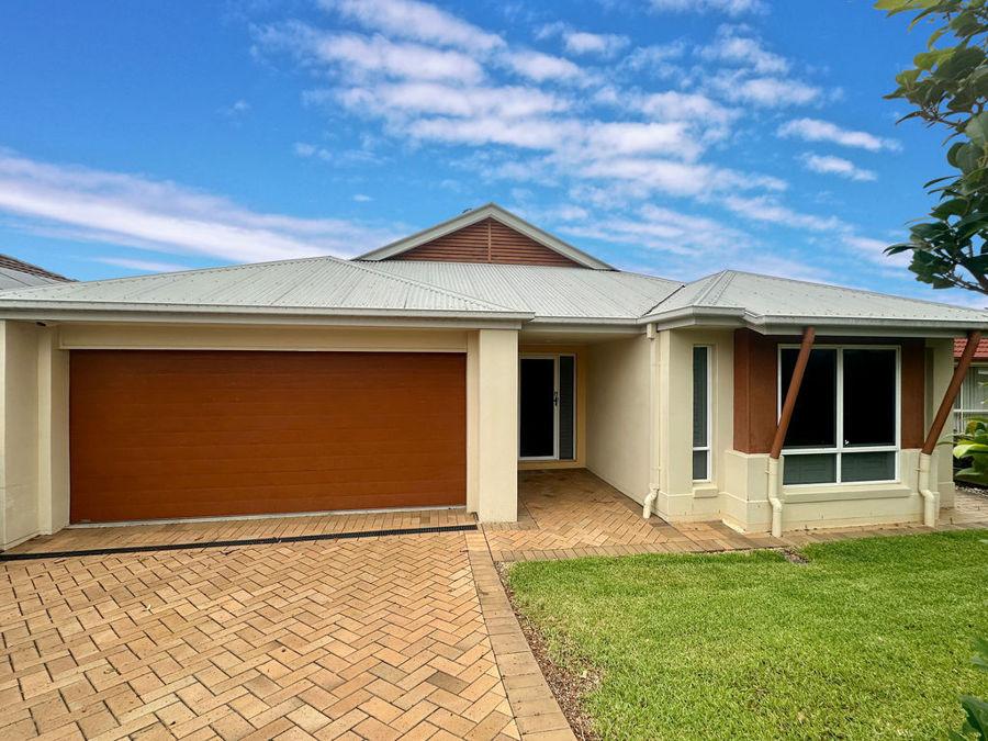 7 Cobourg St, Forest Lake, QLD 4078