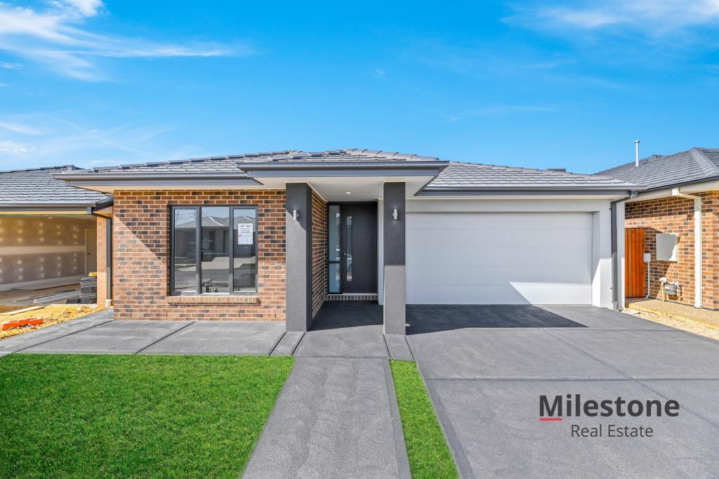 7 Stover Rd, Clyde North, VIC 3978