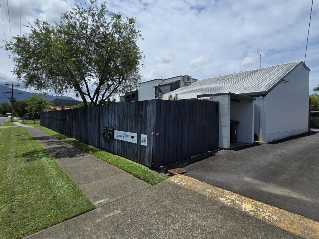 2/24 Jensen St, Manoora, QLD 4870