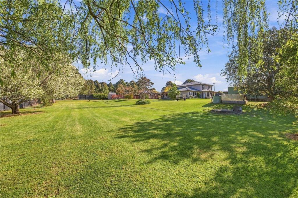 780 Montpelier Dr, The Oaks, NSW 2570