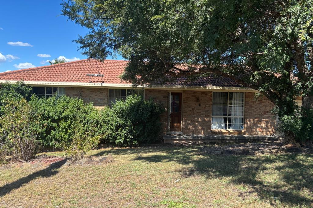 37 Graham St, Calala, NSW 2340