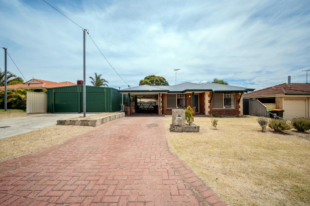 12 TYNEMOUTH CL, MERRIWA, WA 6030