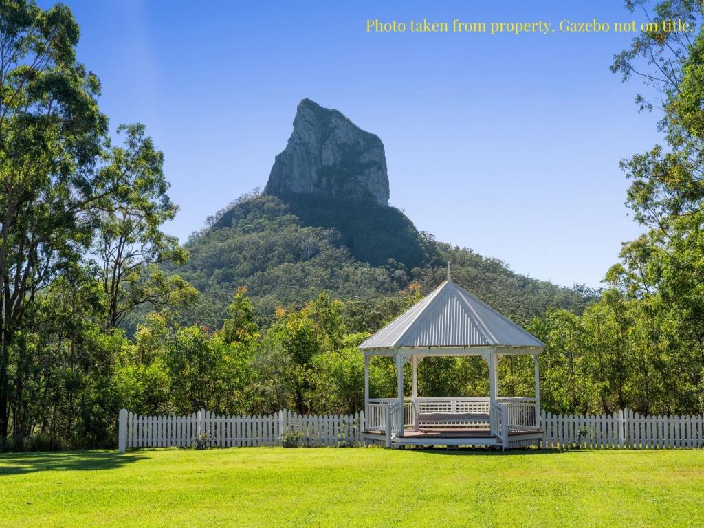 225 Mount Beerwah Rd, Glass House Mountains, QLD 4518