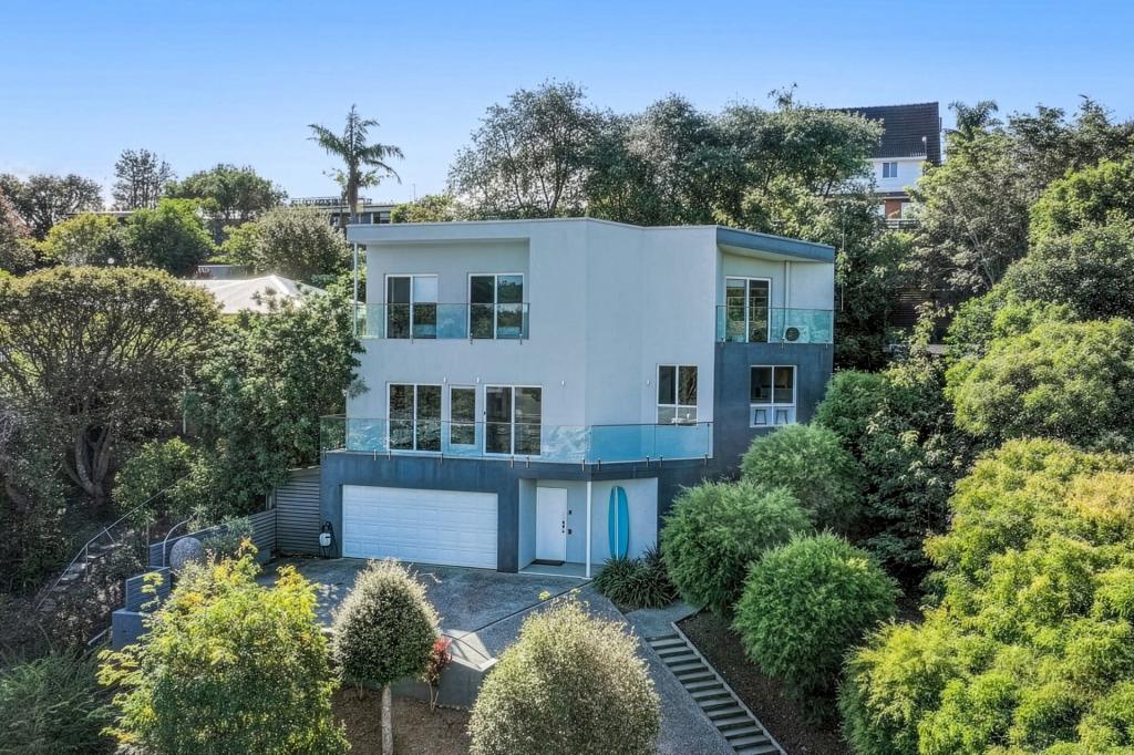 24 Edinburgh Cct, Wamberal, NSW 2260