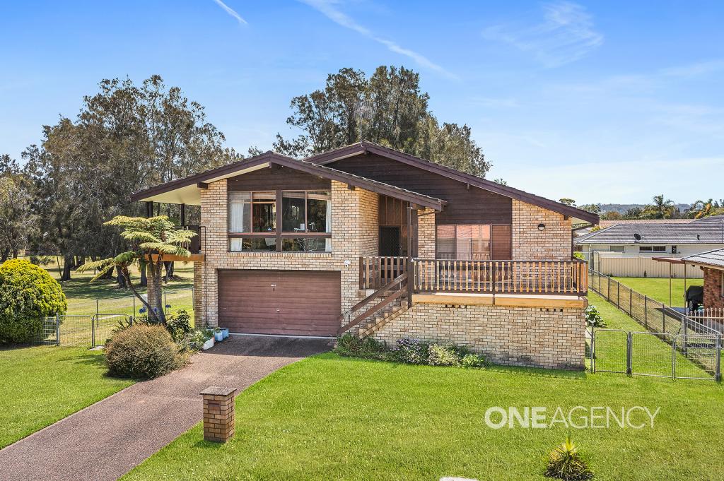 1 Moore St, Burrill Lake, NSW 2539