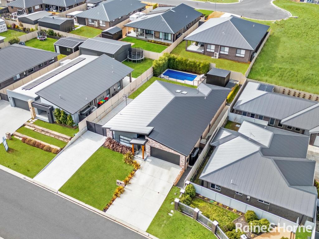16 Ignatius Pl, Kelso, NSW 2795