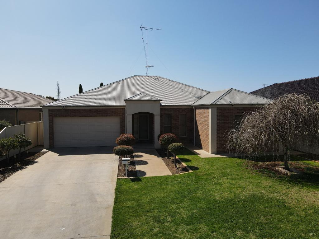 19 Hillam Dr, Griffith, NSW 2680