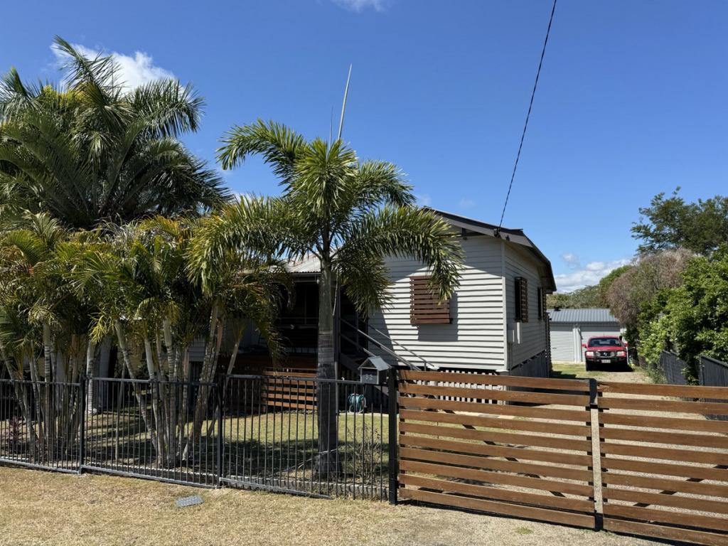 32 Kelvin St, Monto, QLD 4630