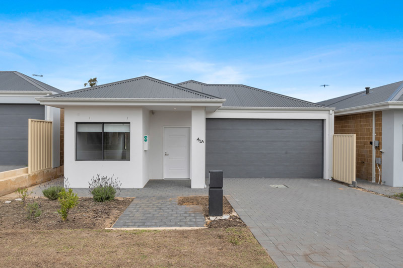 4/2a Kwella Ent, Greenfields, WA 6210