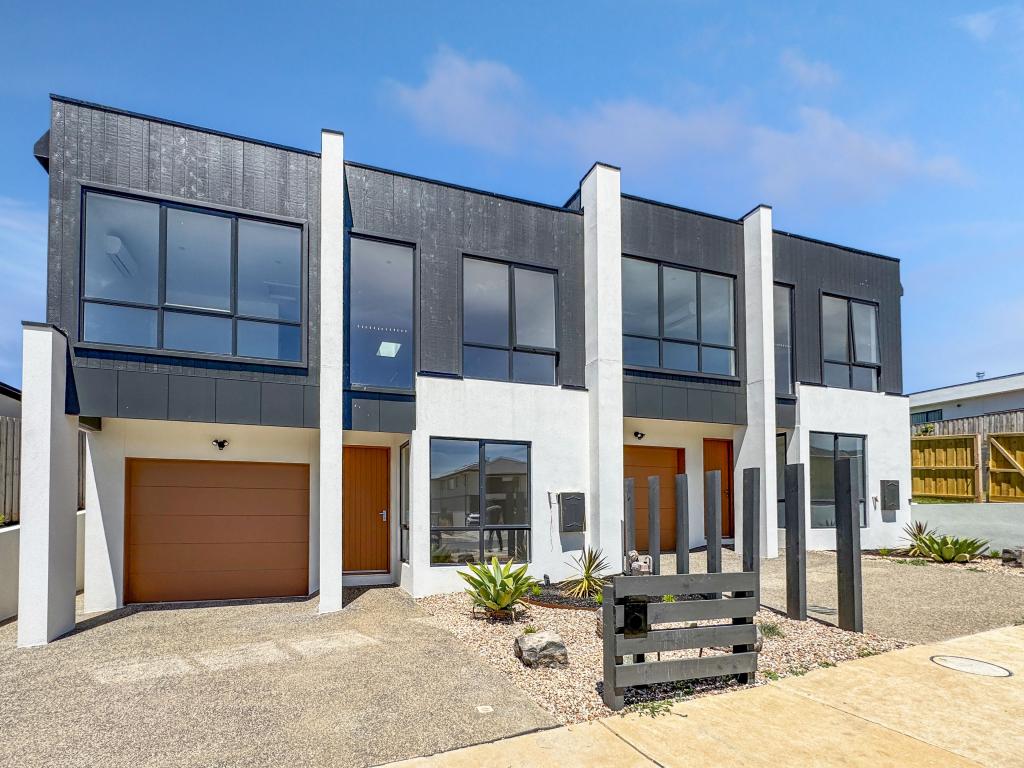 35B RADSTOCK AVE, HIGHTON, VIC 3216