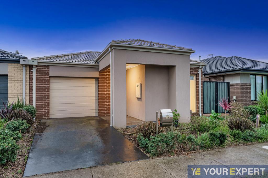 12 WILKIEA CRES, CRANBOURNE NORTH, VIC 3977