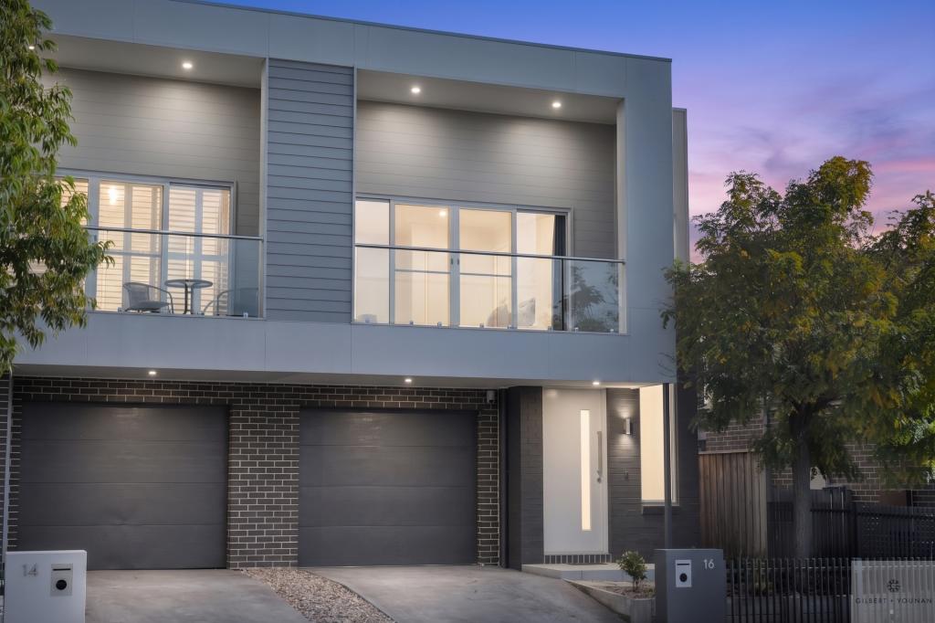 16 SUNDEW ST, DENHAM COURT, NSW 2565