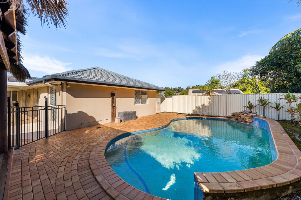 71 Glen Eagles Dr, Robina, QLD 4226