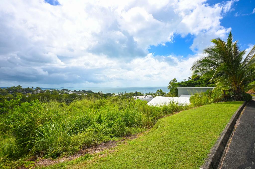 26 STONEHAVEN CT, AIRLIE BEACH, QLD 4802