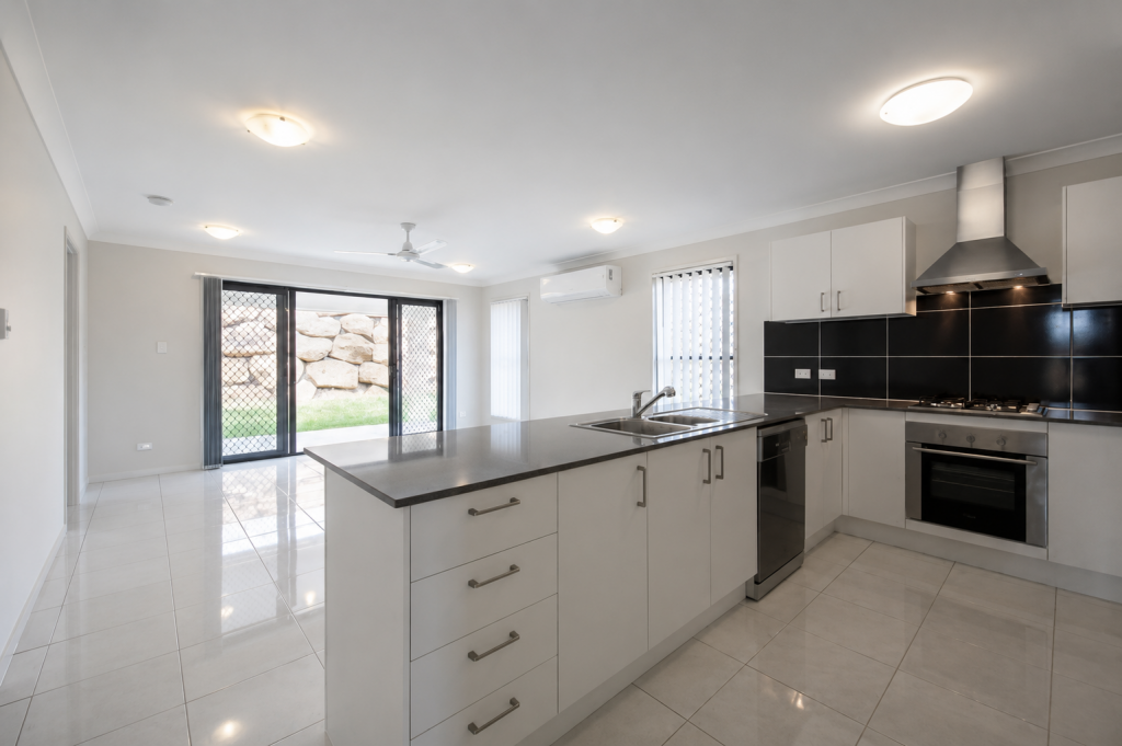 48 SANDALWOOD CRES, GRIFFIN, QLD 4503