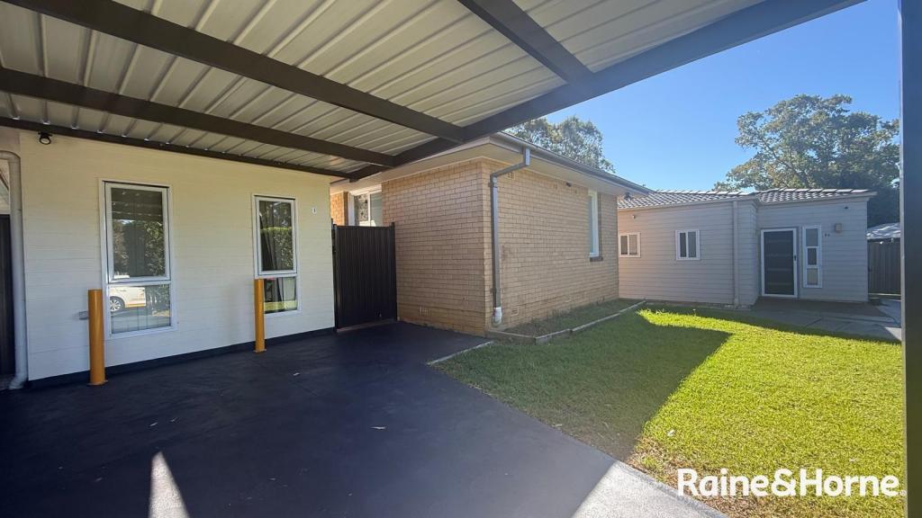 8 Mulga Pl, Macquarie Fields, NSW 2564