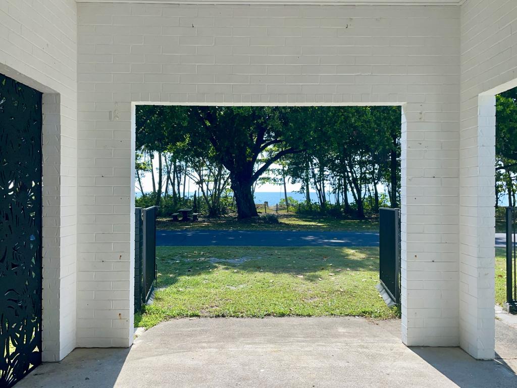 72 Marine Pde, Newell, QLD 4873