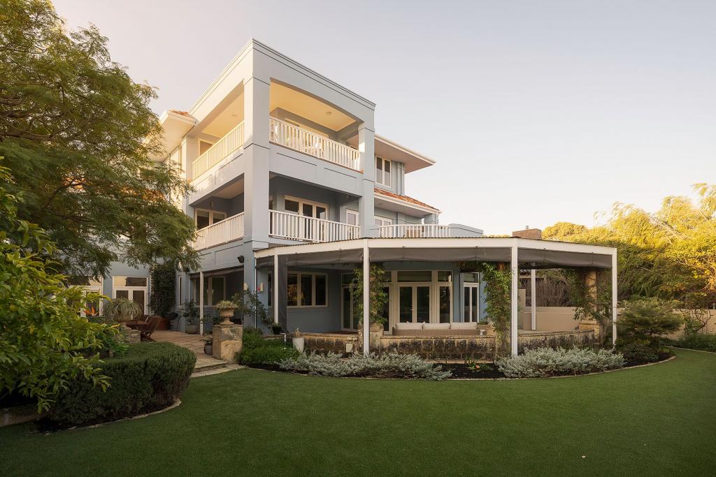 29 Kinkuna Way, City Beach, WA 6015