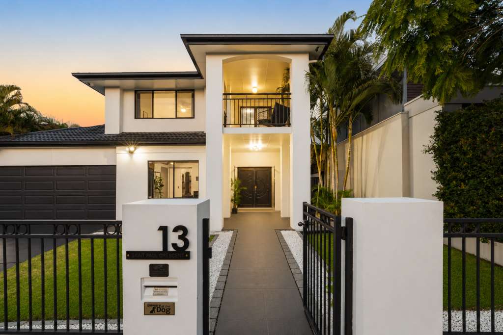 13 Saint Paul Cres, Varsity Lakes, QLD 4227