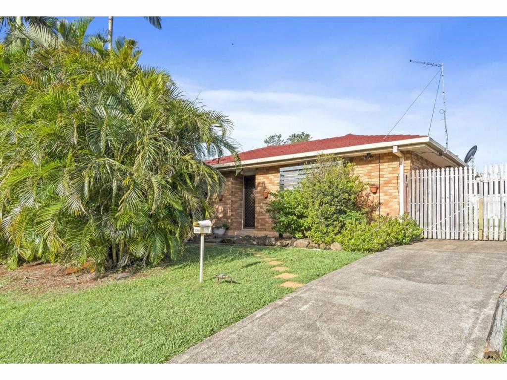 238 Main St, Redland Bay, QLD 4165