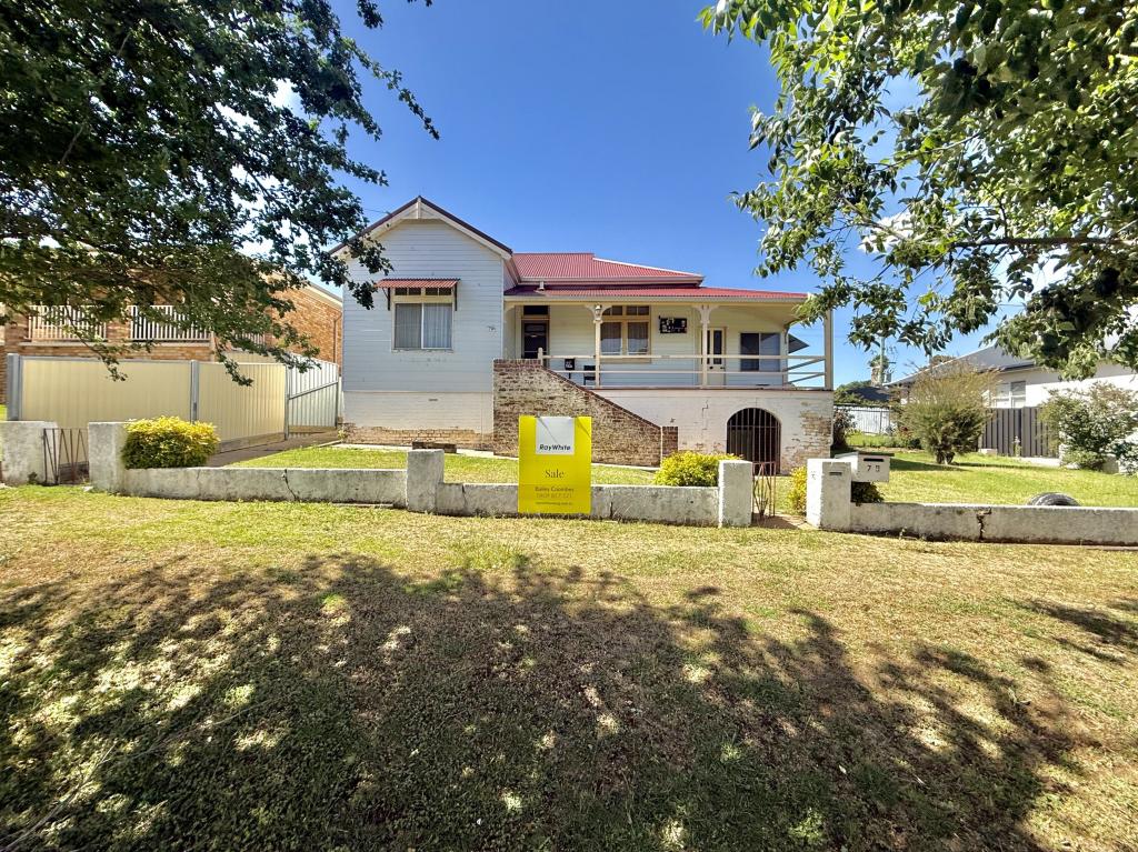 79 Brock St, Young, NSW 2594