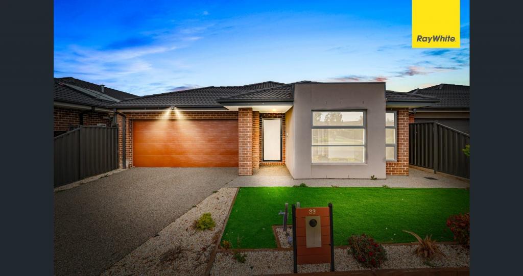 33 Springbrook Pkwy, Cobblebank, VIC 3338