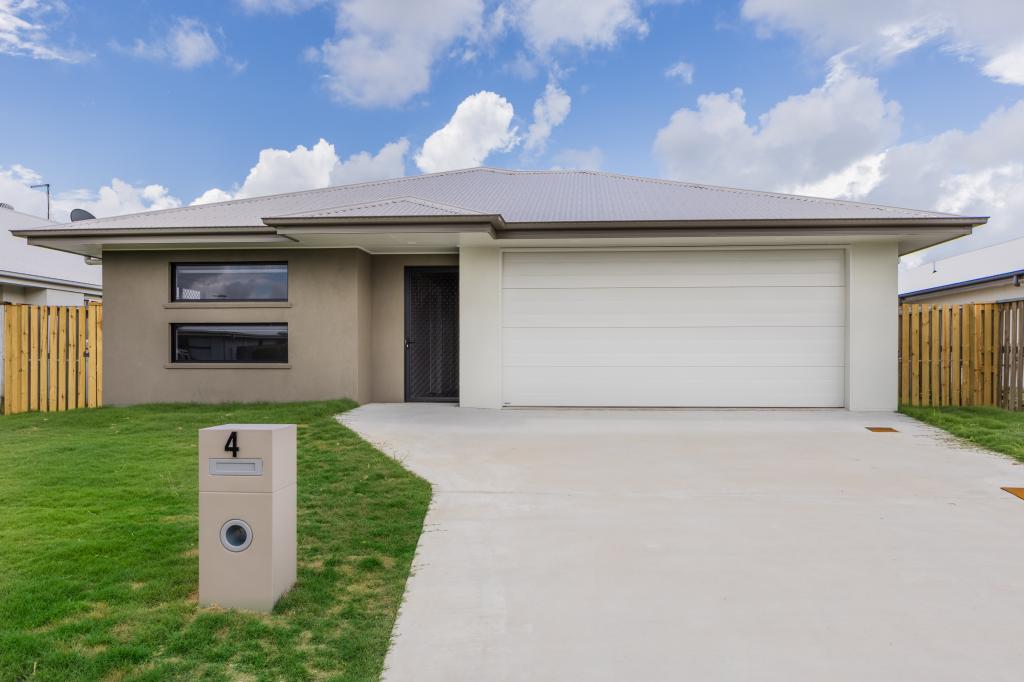 4 HENLEY CL, BLACKS BEACH, QLD 4740