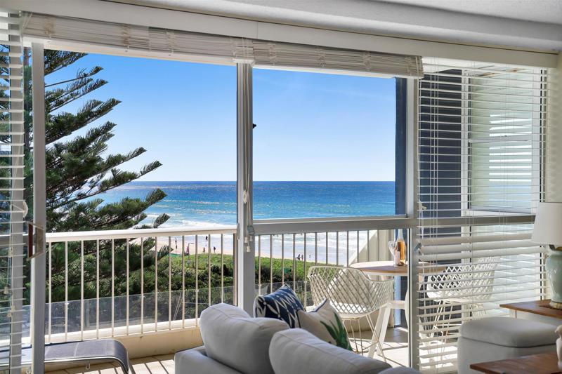 16/3494 MAIN BEACH PDE, MAIN BEACH, QLD 4217