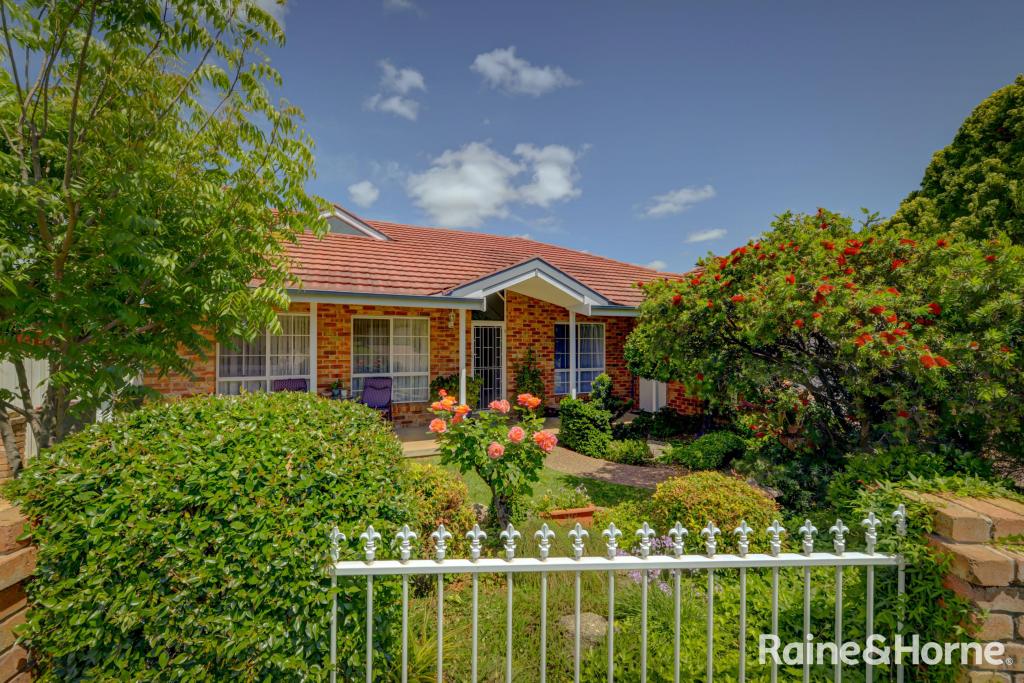 12 Moondah Cl, Hillvue, NSW 2340