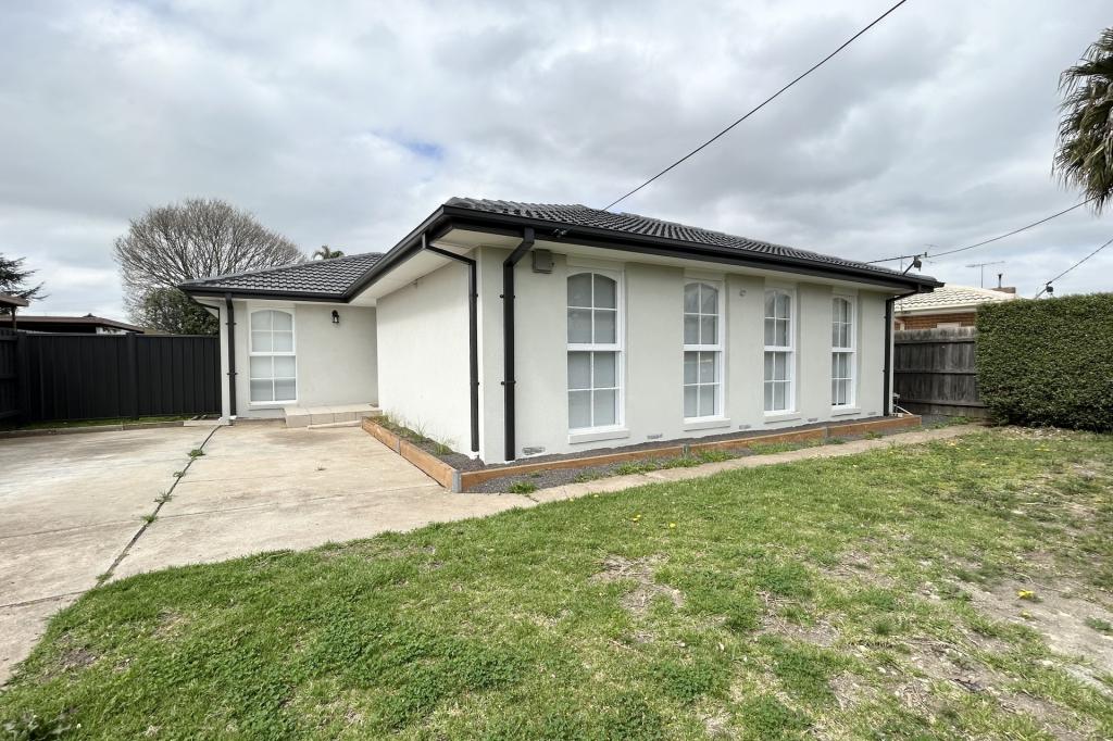 66 Station Rd, Melton South, VIC 3338