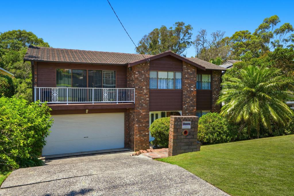 22 FISHERMENS BEND, BATEAU BAY, NSW 2261