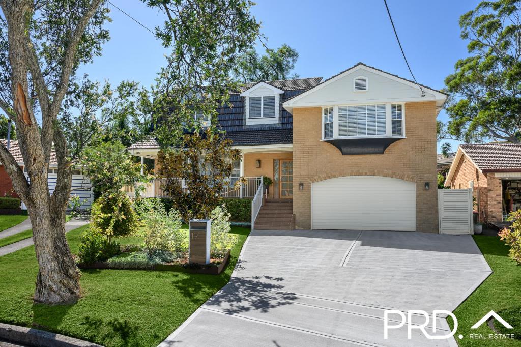 19 Sylvan Gr, Picnic Point, NSW 2213