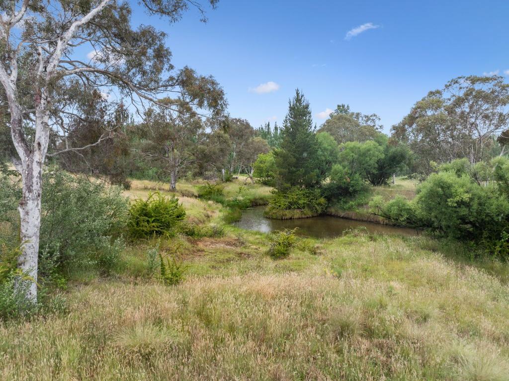 "SHEPHERD'S PARK"/17 DOUST RD, BYWONG, NSW 2621