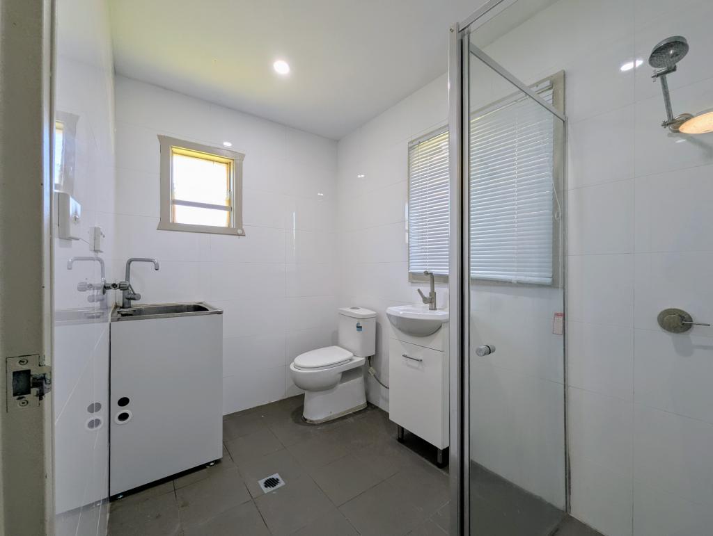 B Torrens St, Canley Heights, NSW 2166