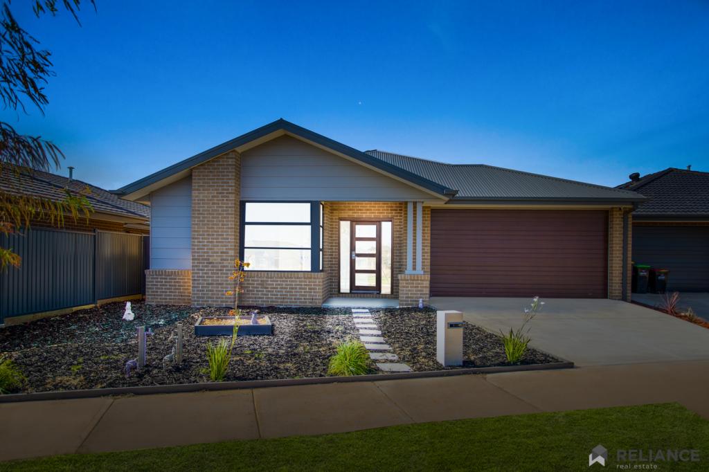 43 Sandygate Cct, Strathtulloh, VIC 3338