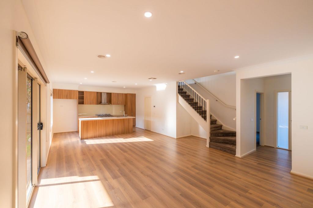2/62 Scoresby Rd, Bayswater, VIC 3153