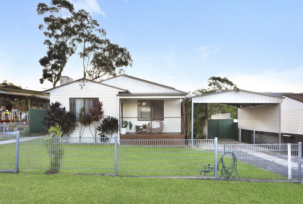 8 Yalunga St, Dapto, NSW 2530