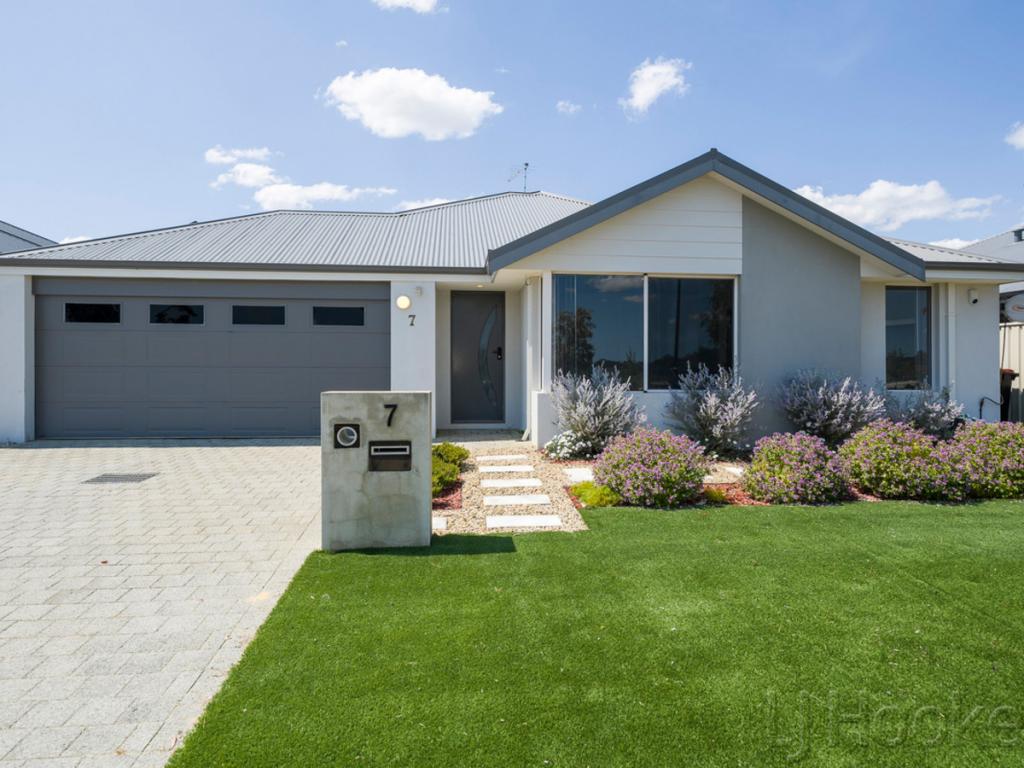 7 Greenpoint Way, Hilbert, WA 6112