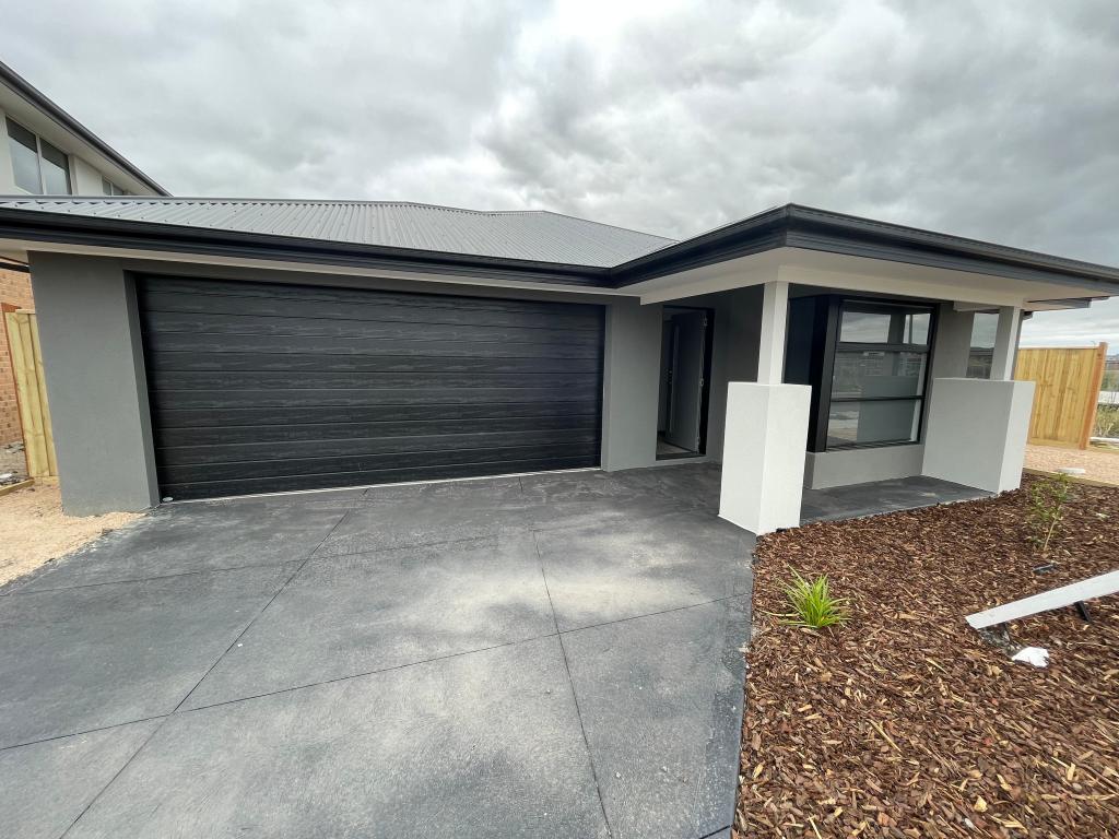 6 Balmore St, Beveridge, VIC 3753