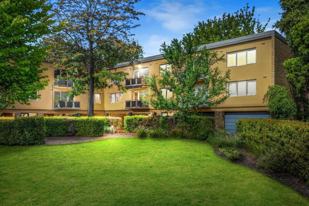 13/9 Barnato Gr, Armadale, VIC 3143