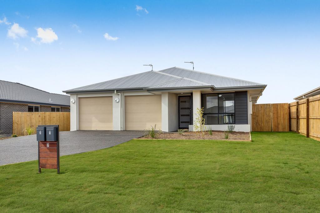 1 & 2/7 Myrtleford Cres, Cambooya, QLD 4358