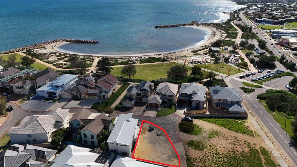 8 STANFORD COVE, GERALDTON, WA 6530