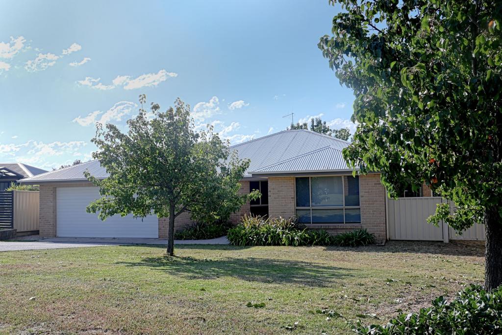 8 Birch Gr, Mudgee, NSW 2850