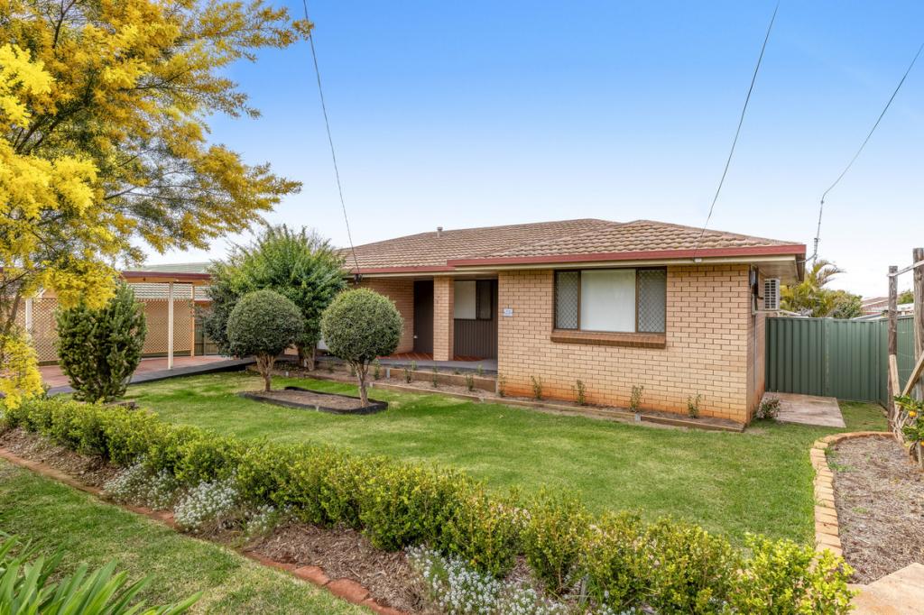 72 Jack St, Darling Heights, QLD 4350