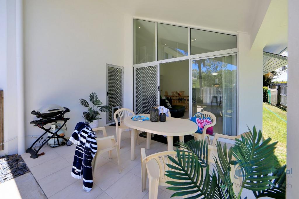 2/23 BARRAMUNDI DR, WOODGATE, QLD 4660