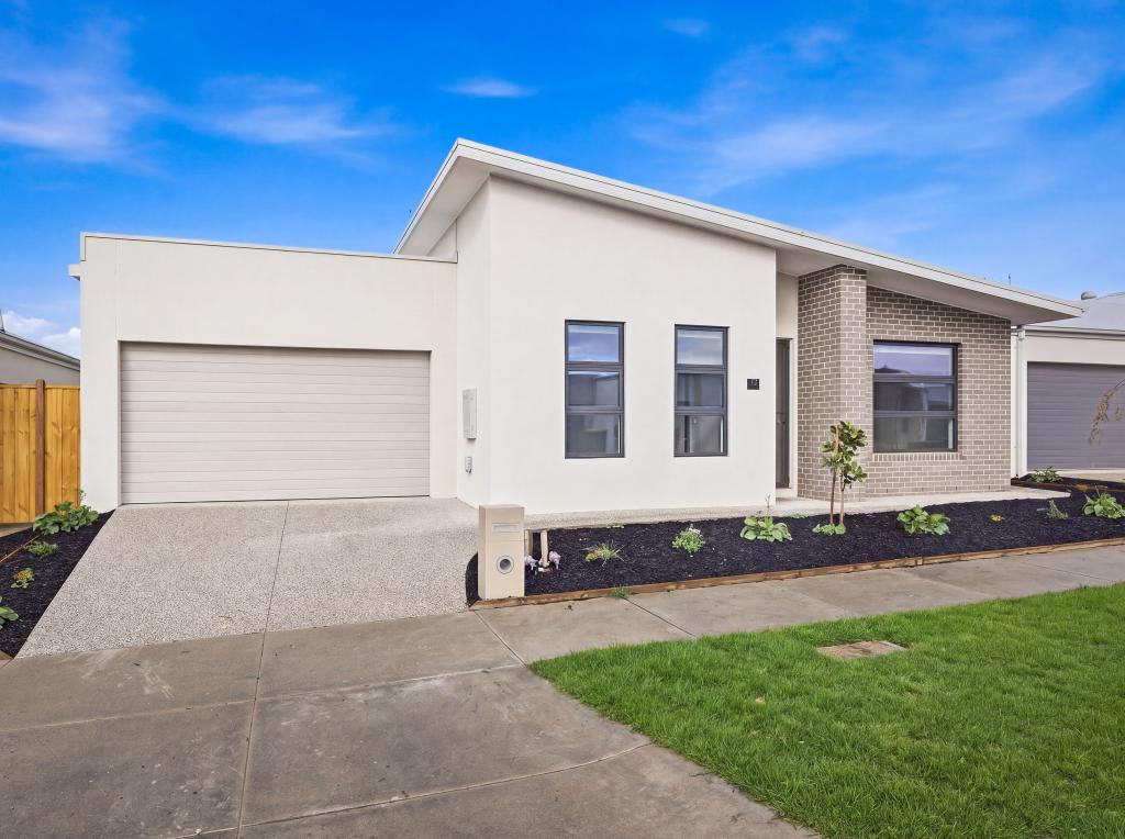 11 Comox Ave, Wyndham Vale, VIC 3024