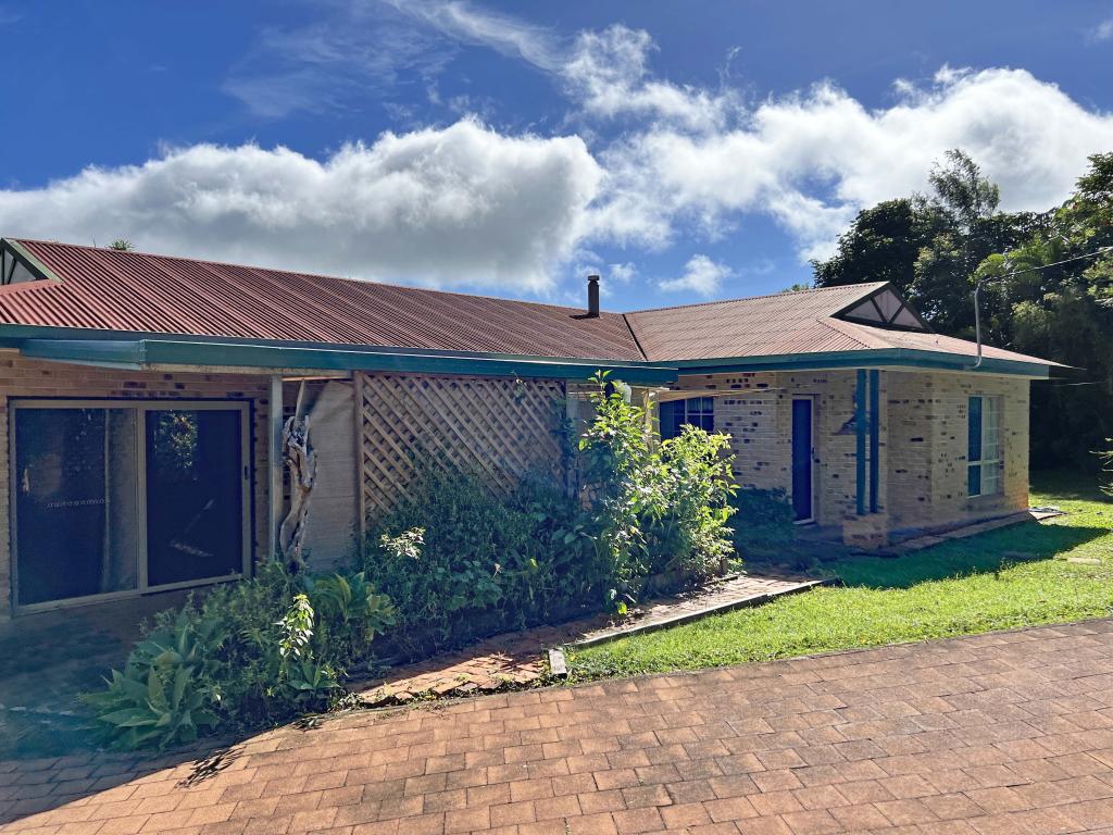 6 Serra Cl, Tolga, QLD 4882