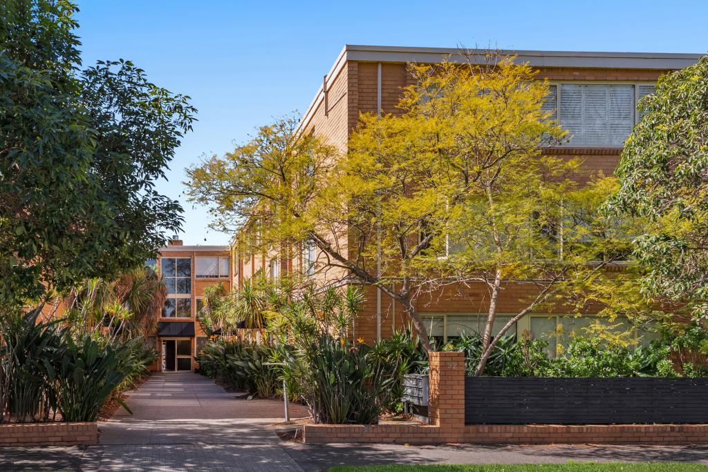 16/92 The Avenue, Parkville, VIC 3052