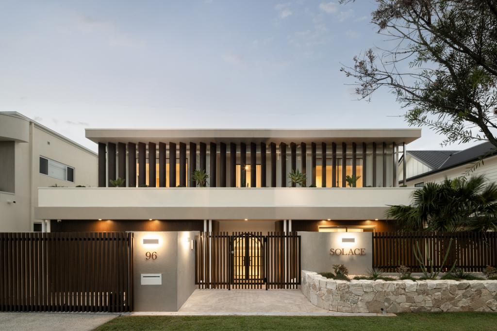 96 NEWMAN AVE, CAMP HILL, QLD 4152